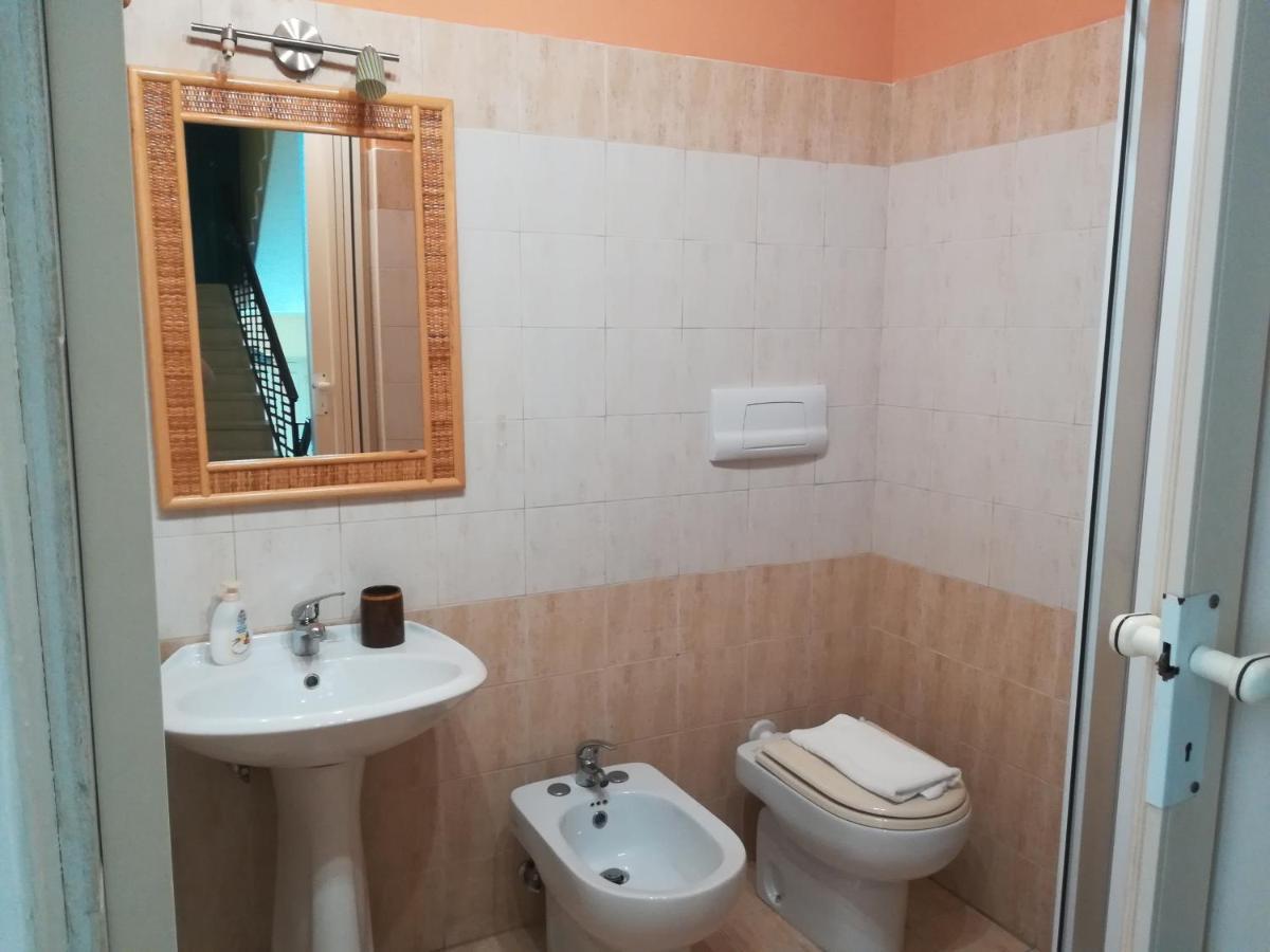 B&B A Due Passi Dal Mare Scilla Exterior photo